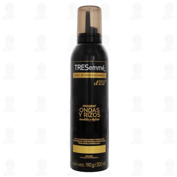 Mousse Tresemmé para  cabellos con ondas y rizos