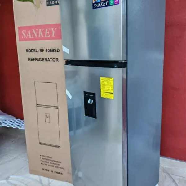 Refrigerador SANKEY 9pies.