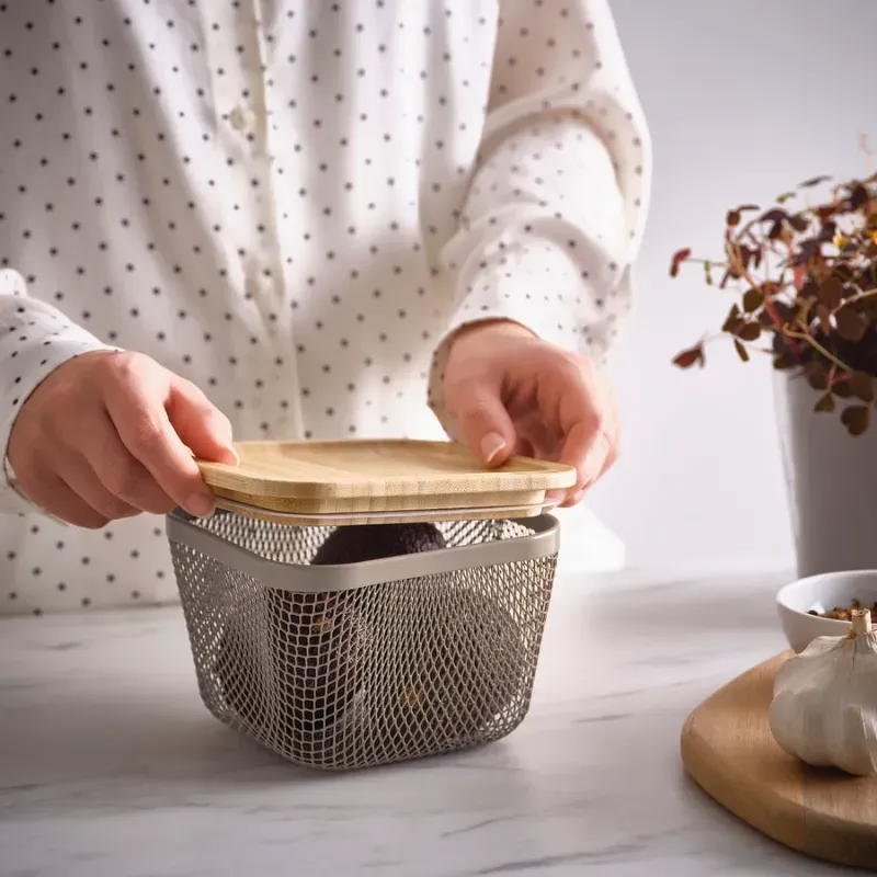 Cesta organizadora con tapa de bambú