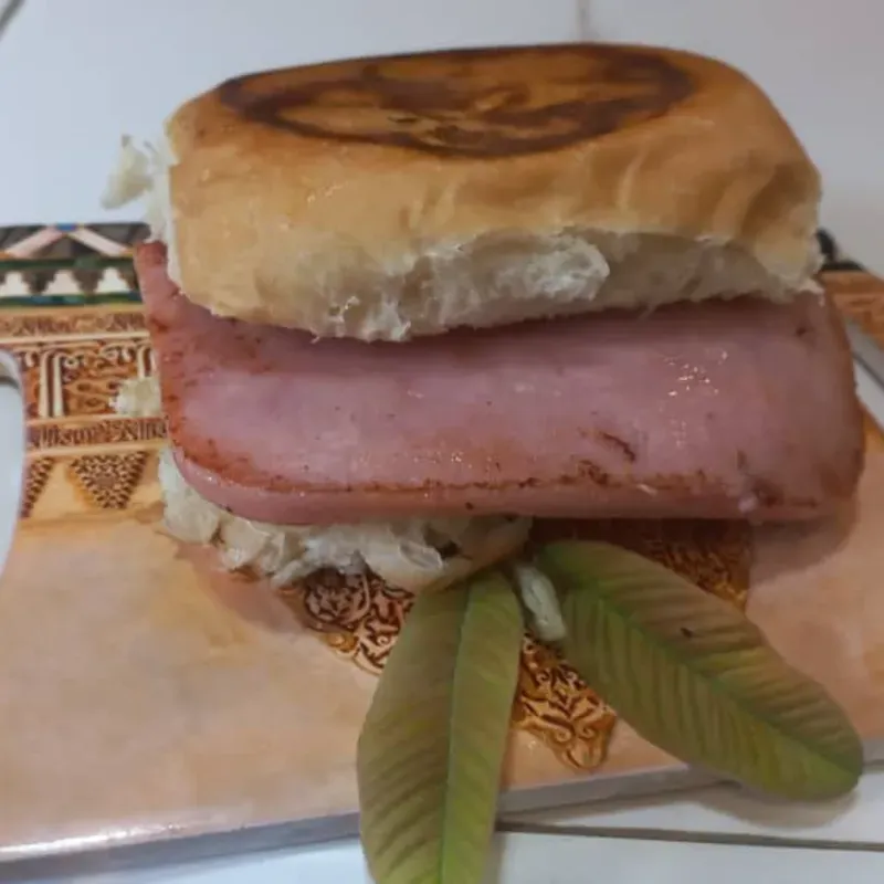Sándwich de Jamón y Queso