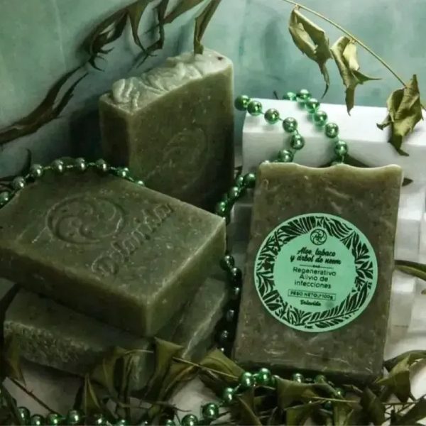 Jabón de Aloe Vera, Tabaco y Árbol de Neem