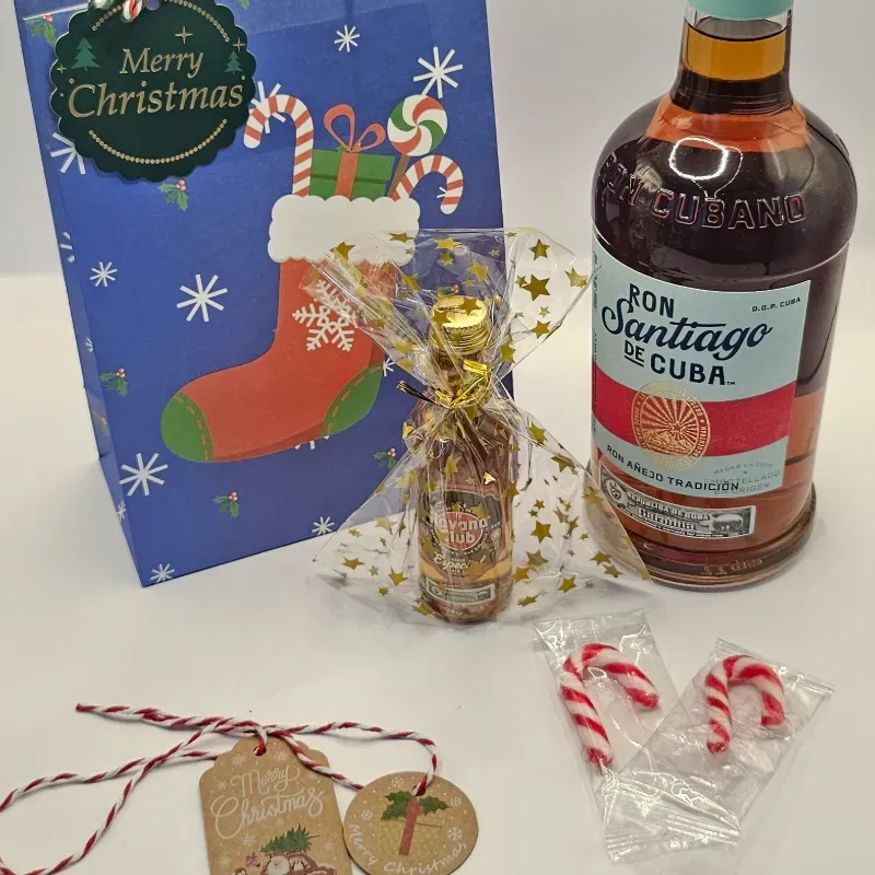 RON SANTIAGO AÑEJO TRADICIÓN