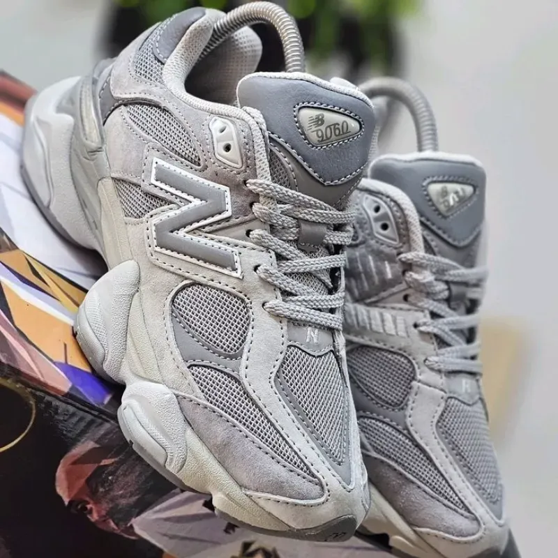 New Balance 9060 Gris