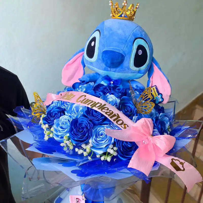 Ramo de 40 rosas con peluche