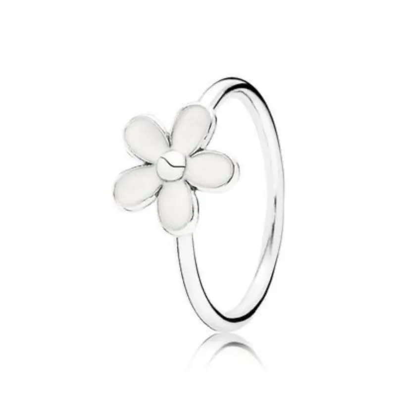 Anillo de Flor Blanca