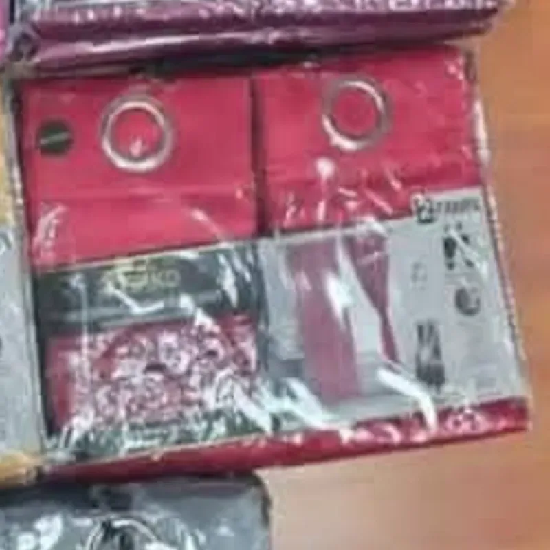 Cortina tapasol  con borlas [ rojo tomate ]