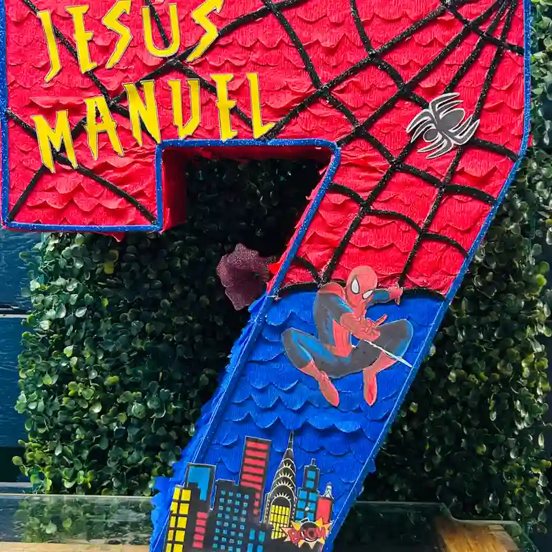Piñata Spiderman
