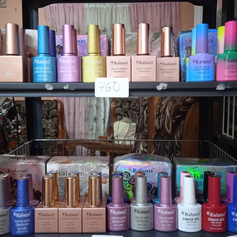 Pinturas Ojo de Gato