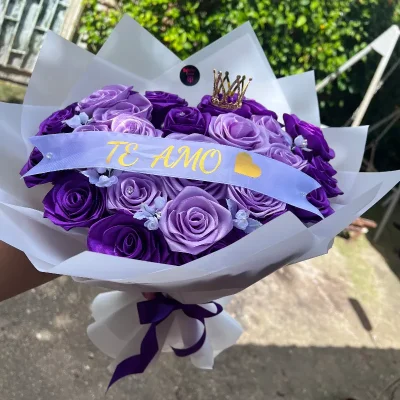 Ramo de rosas eternas