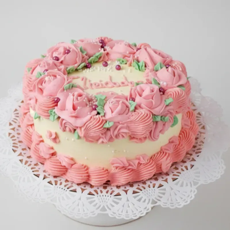 Cake tradicional con buttercream.
