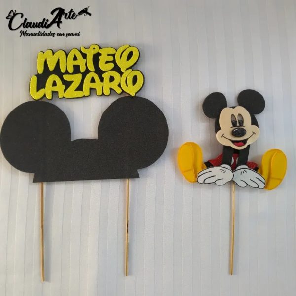 Cake topper