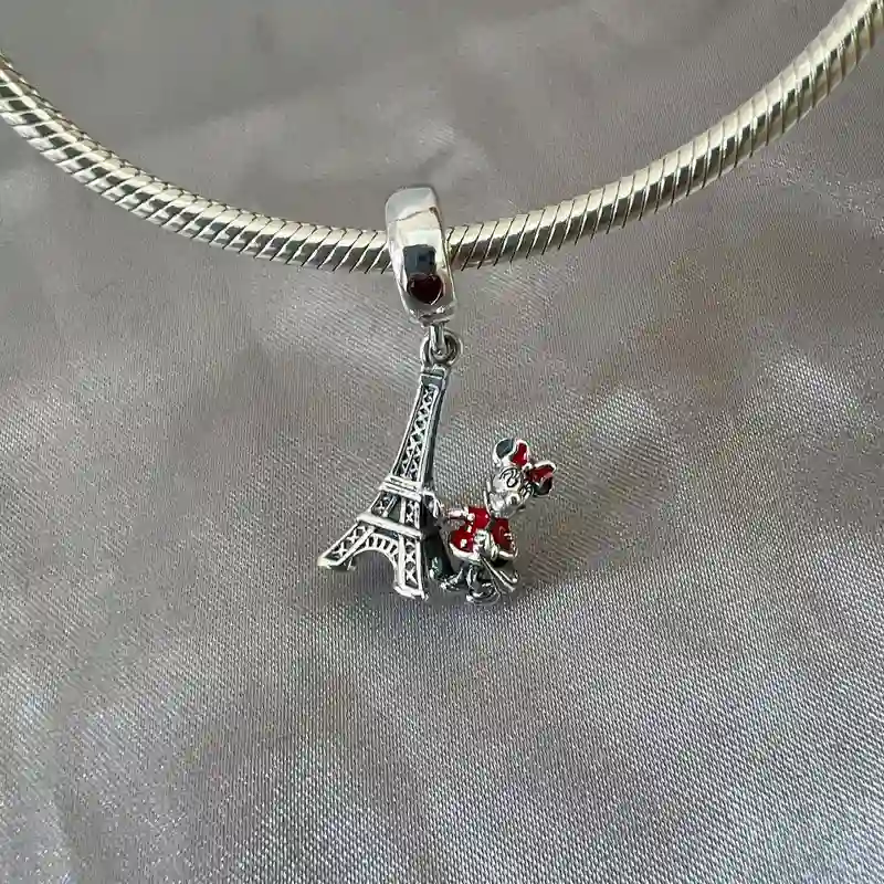 Chat torre Eiffel Minnie