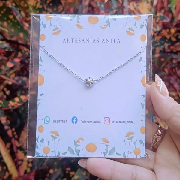 Cadena de acero blanco