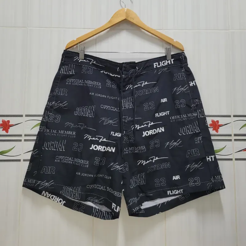 Shorts Nike Jordan.