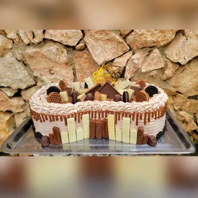 Cake bombón de 2 panetelas...