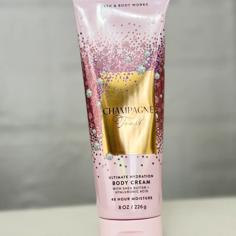 CHAMPAGNE TOAST (Crema Corporal