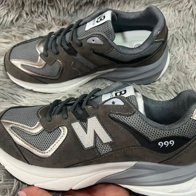 New balance 999