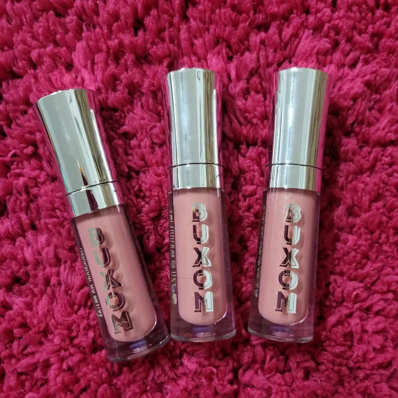 Gloss Buxom