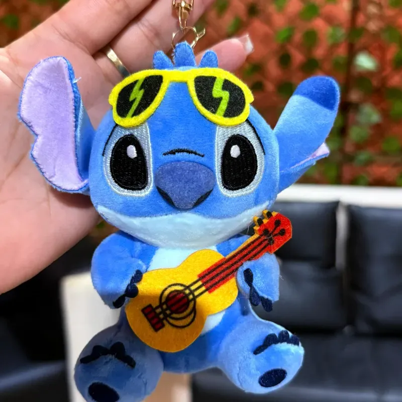 Llavero de Stitch guitarrista