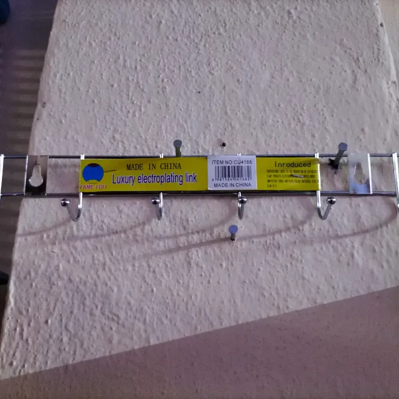 Colgadores metálicos