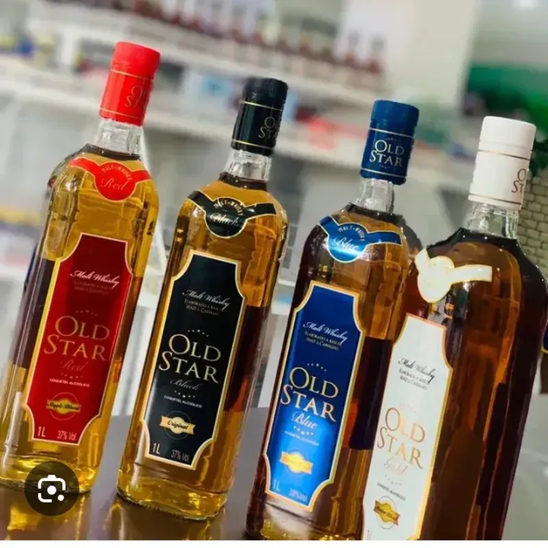 Whisky Old Star ( el color de la etiqueta depende de la disponibilidad de la tienda)