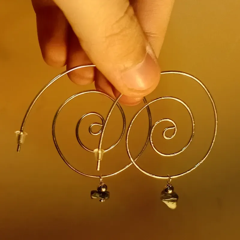 Argollas de espiral y cuarzo (grandes)