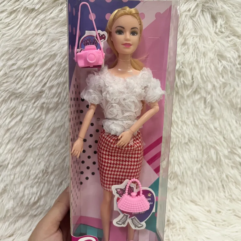 Muñecas Barbie con accesorios