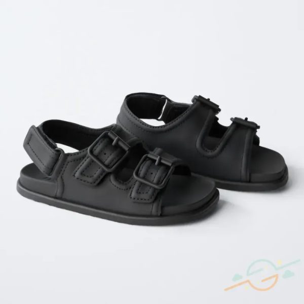 Sandalia negra ZARA #0001