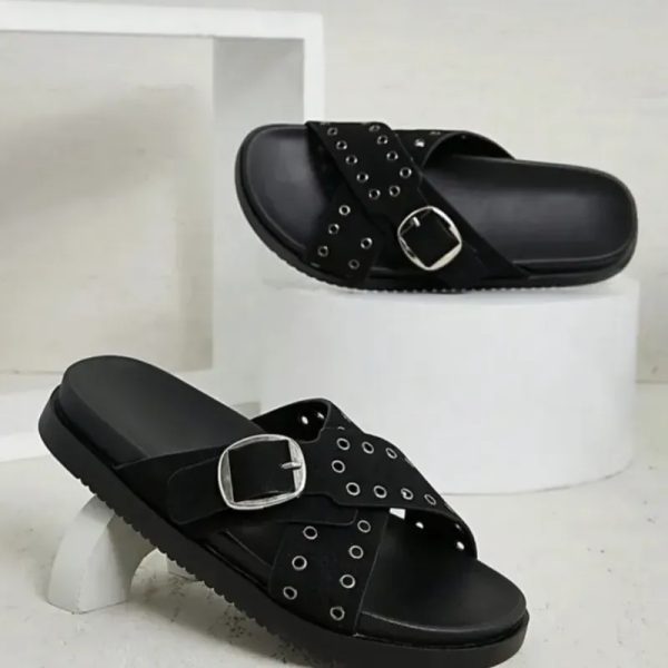Sandalias Negras con Hebilla