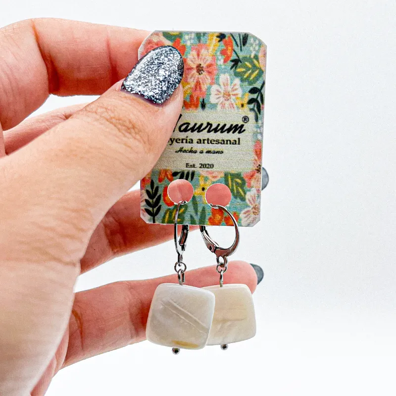 Aretes con perla y herrajes de acero inoxidable