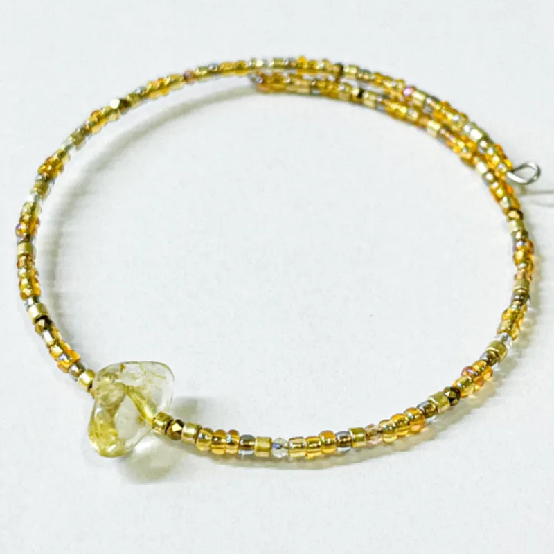 Pulsera de aro con piedra citrino