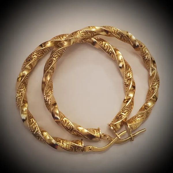 #6 Versace