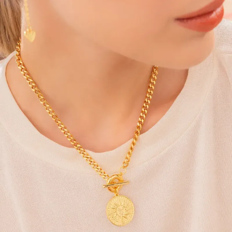 Collar Broche Medalla Sol + Aretes