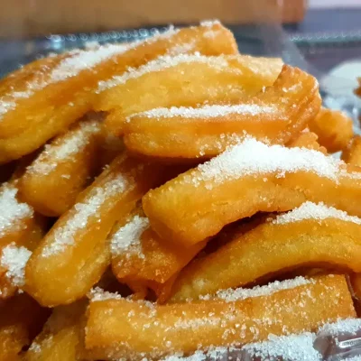 Churros cubiertos de azúcar
