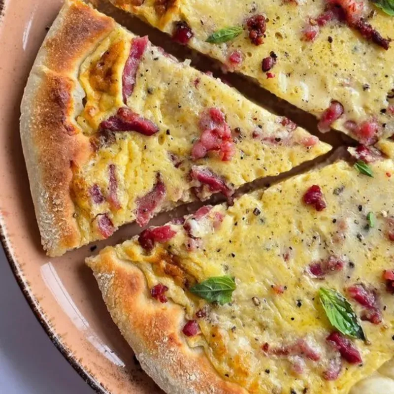 Pizza Carbonara