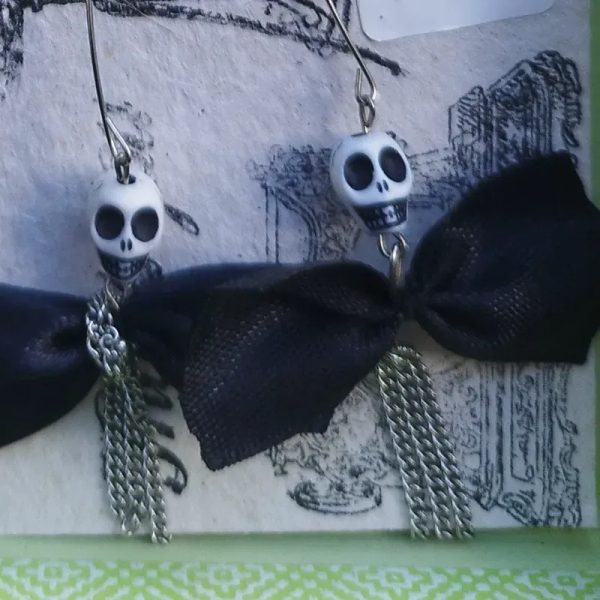 Aretes lacito