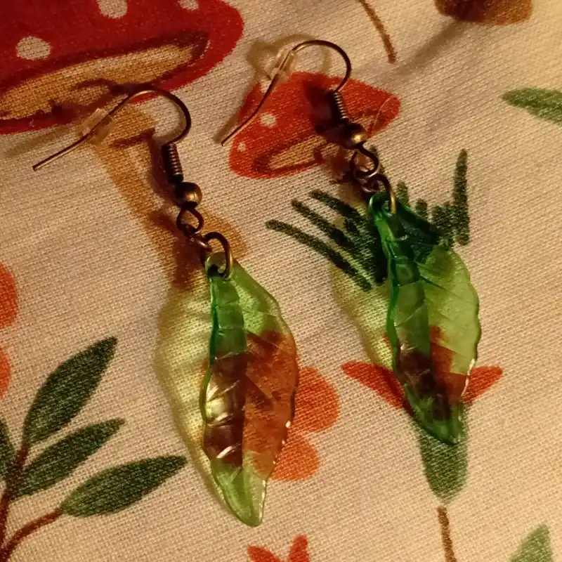 Aretes de hojitas