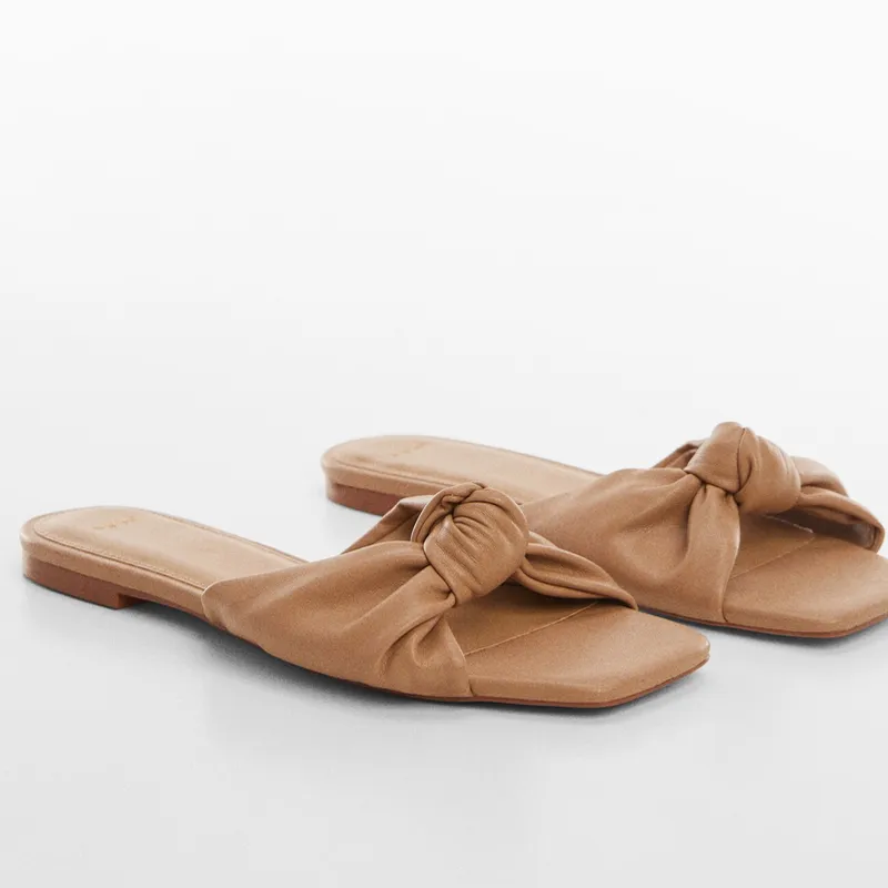 Sandalias Planas Nudo