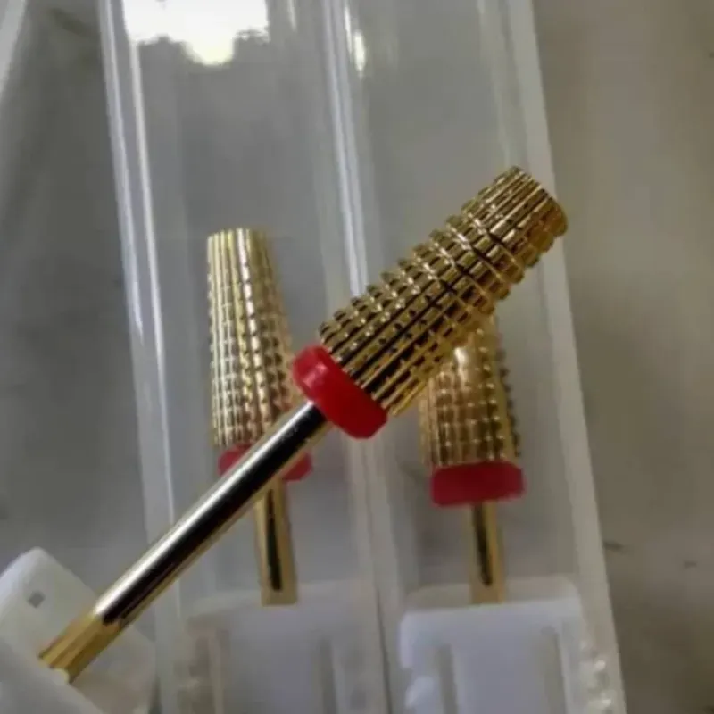 Fresas 5 en 1 doradas