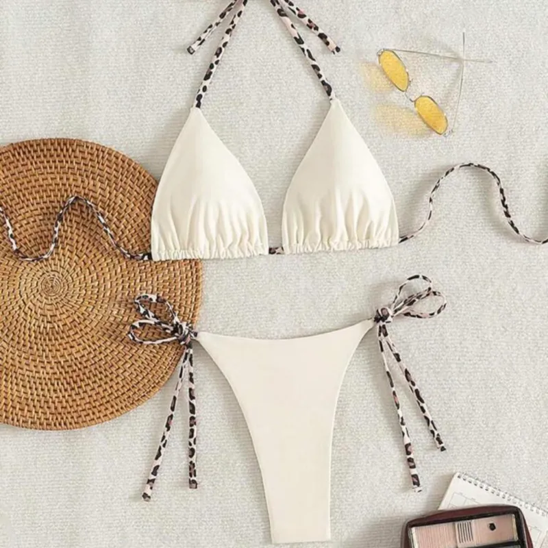 Bikini con tiras de Animal Print