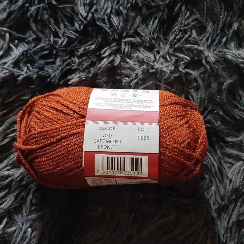 Estambre color café medio bronce