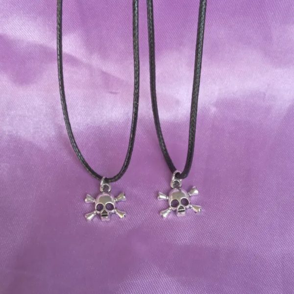 Collar de calavera