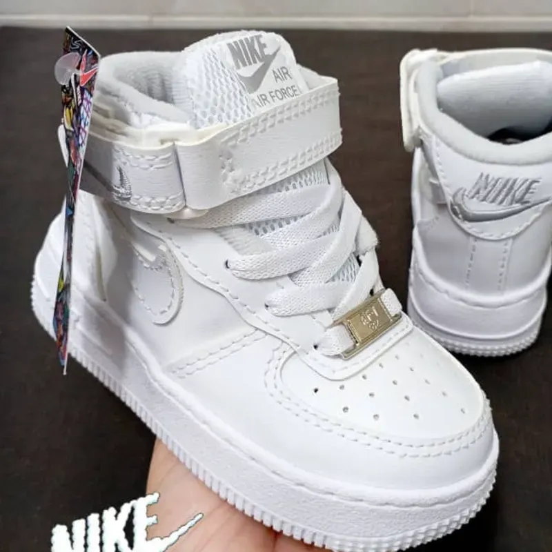 NIKE AIR BOTA FORCE BLANCA 