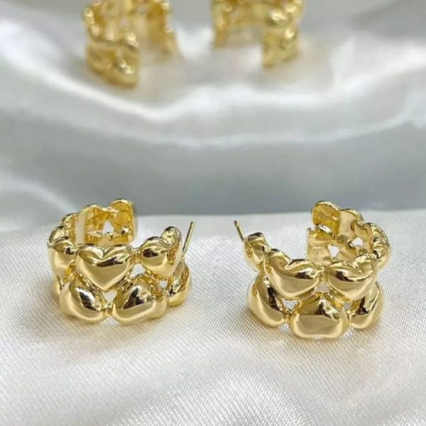 Aretes de oro golfi