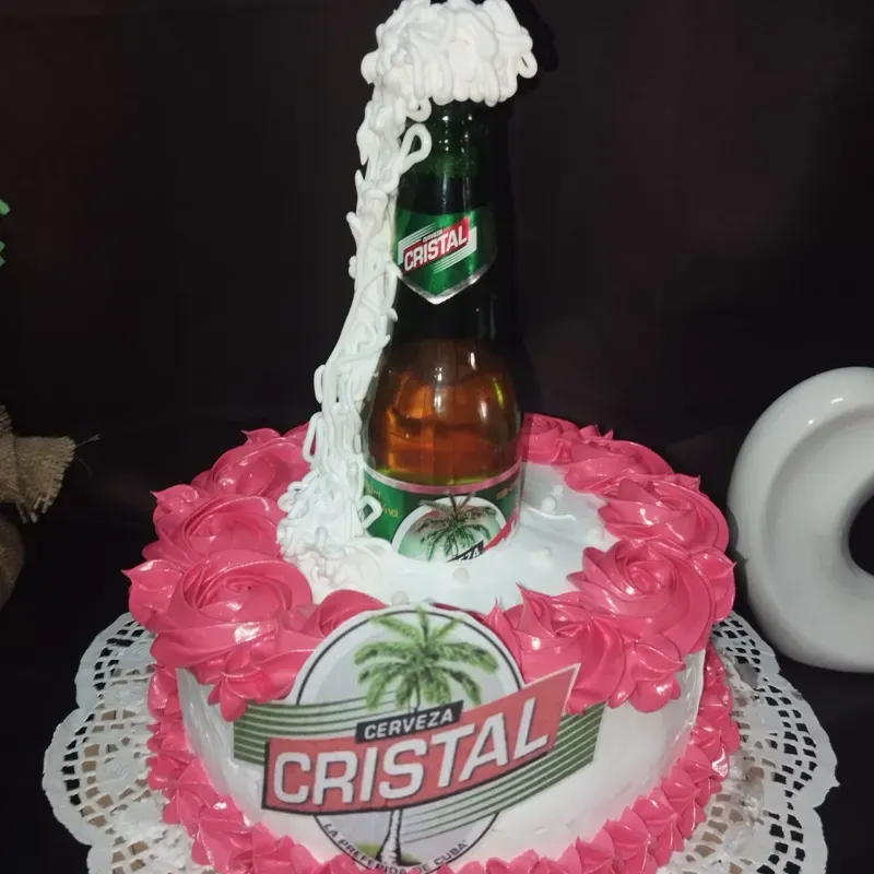  Cake Temático Cerveza Cristal – Edición Personalizada