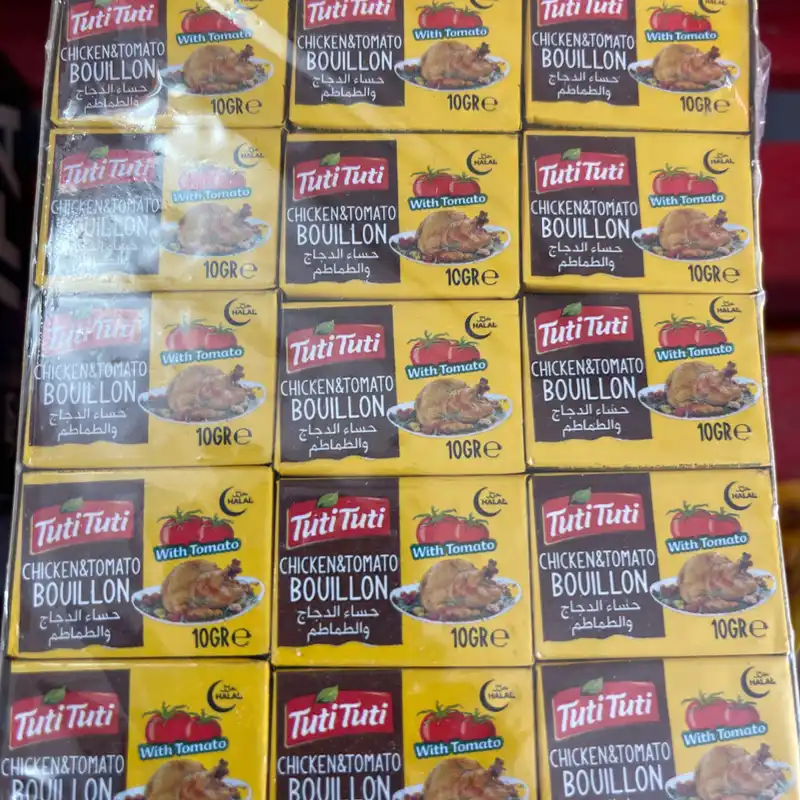 Caldo Ahumado de Pollo con Tomate