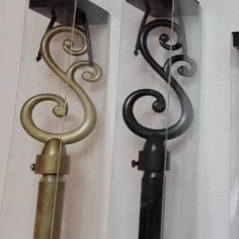 Cortinero metálico expandible [3m]