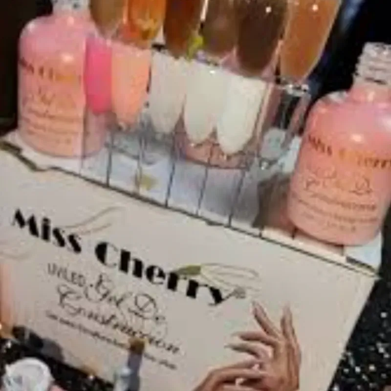 Gel de construcción Miss Cherry 15 ml de brocha