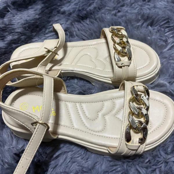 Sandalias