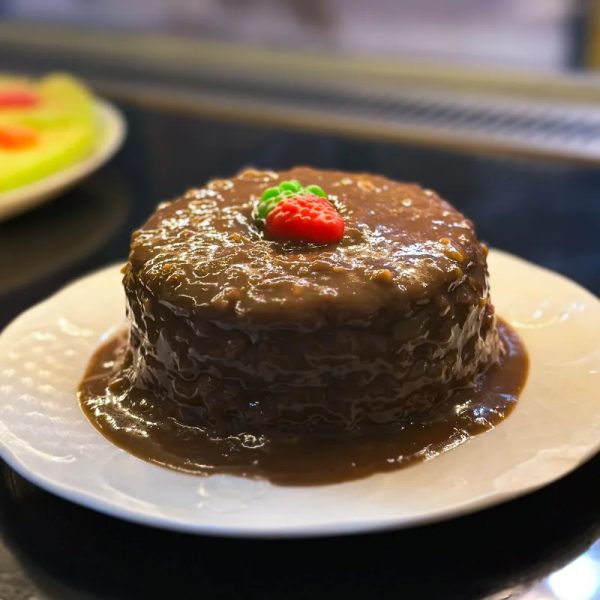 Tarta de vainilla, chocolate y almendras